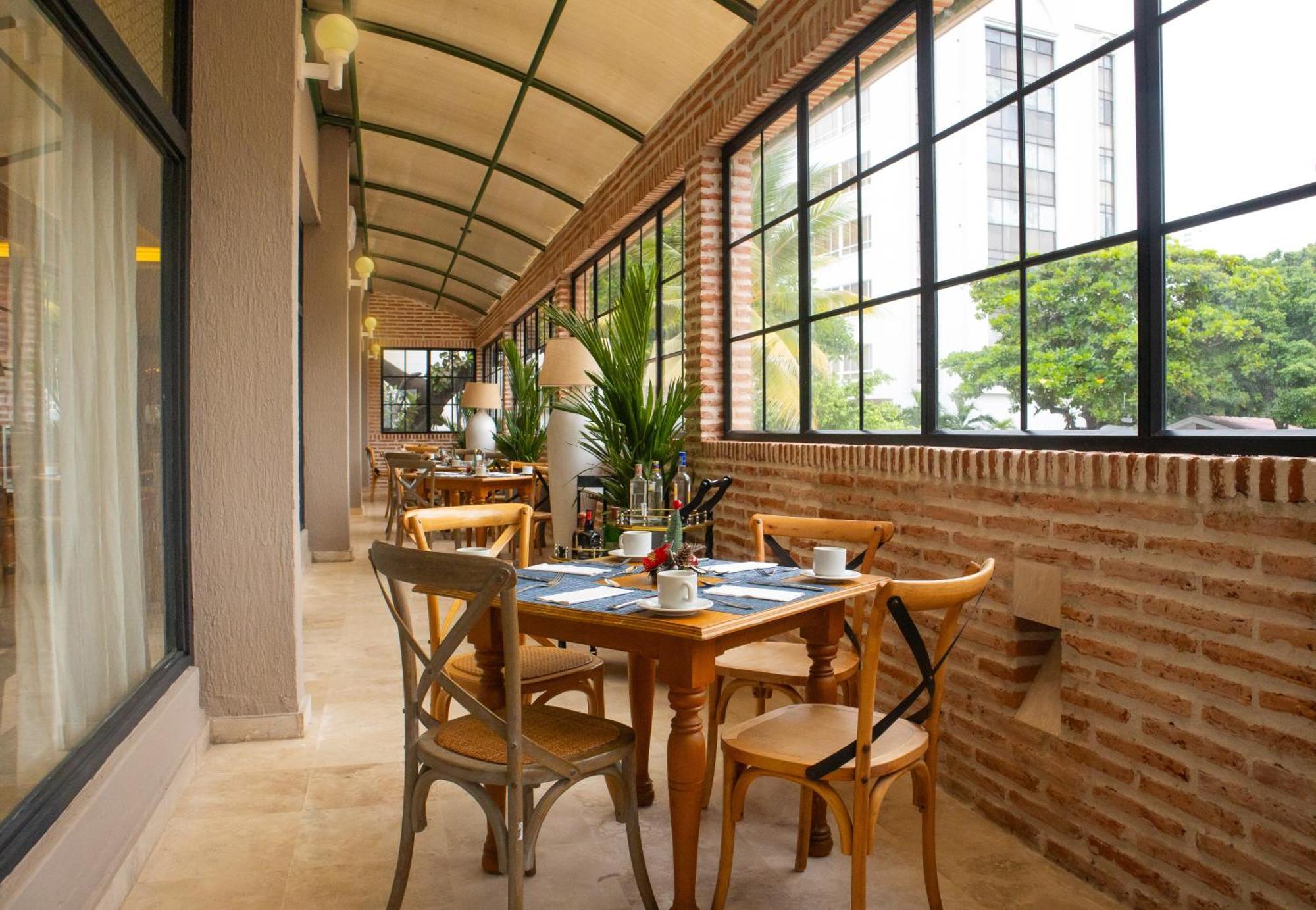 Hotel Caribe By Faranda Grand, A Member Of Radisson Individuals Cartagena Eksteriør bilde A balcony